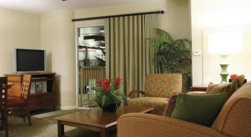 Club Wyndham At Waikiki Walk Hotel 3*
