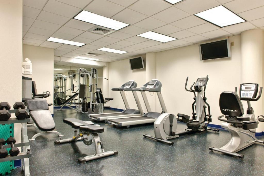 Club Wyndham At Waikiki Walk Hotel