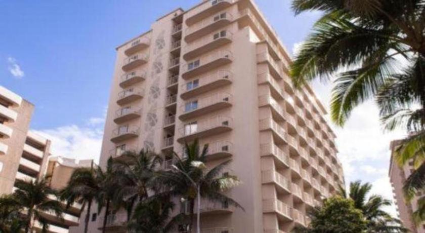 Hotel Club Wyndham At Waikiki Walk 3*