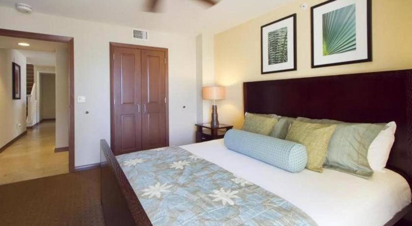 Club Wyndham At Waikiki Walk Hotel